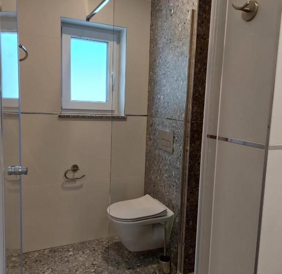 ویلای 3 خوابه, Szwajcarka