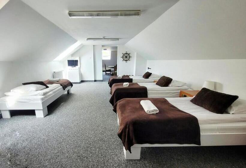 اتاق استاندارد چهار تخته, Pirat Hotel & Spa Hotel Z Basenem