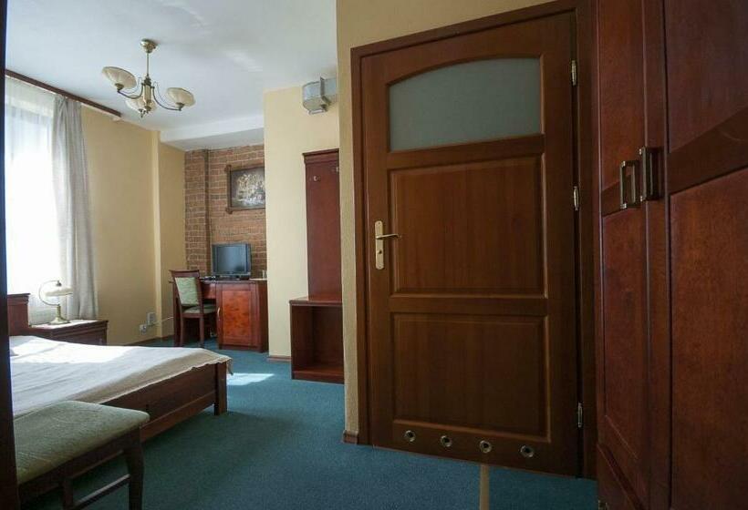 اتاق استاندارد, Restauracja Pod Parowozem