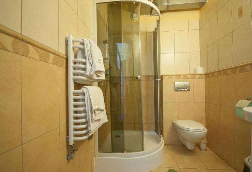 اتاق استاندارد, Restauracja Pod Parowozem