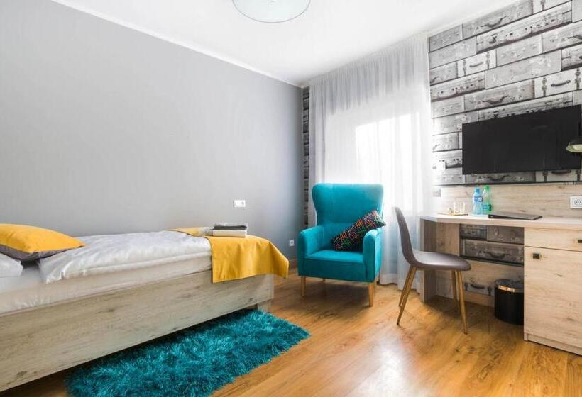 اتاق لوکس یک تخته, Motel Mo&ja