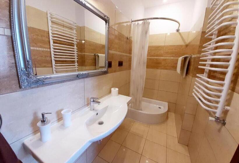 اتاق سوپریور سه تخته, Centrum Konferencyjne Brancon