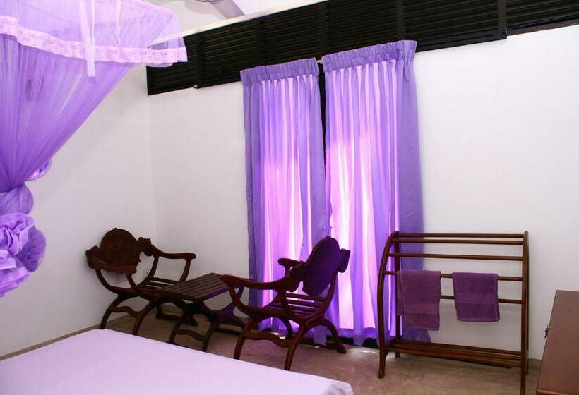 اتاق استاندارد, Relax Inn Hikkaduwa