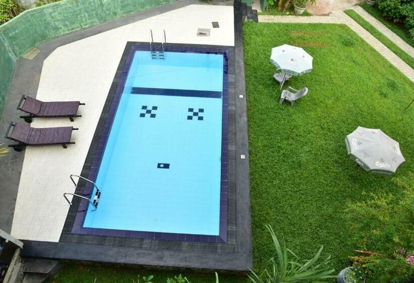 اتاق استاندارد, Relax Inn Hikkaduwa