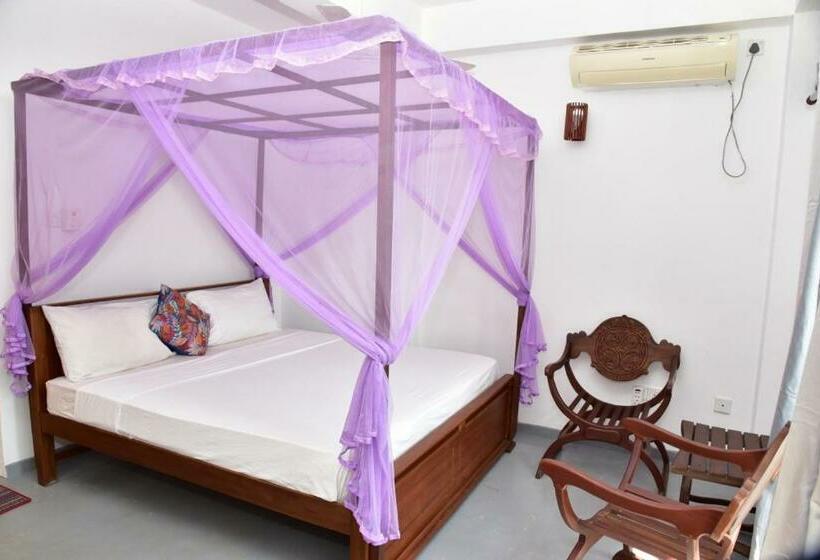 اتاق استاندارد, Relax Inn Hikkaduwa