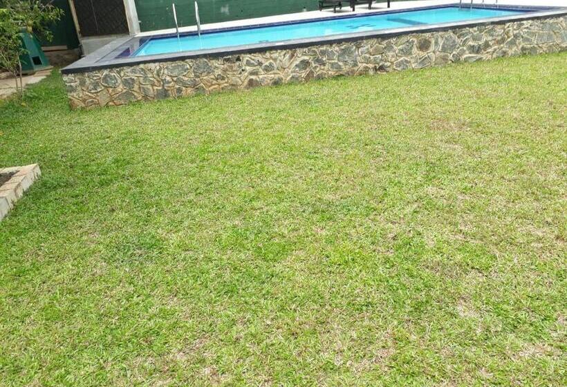 اتاق استاندارد, Relax Inn Hikkaduwa