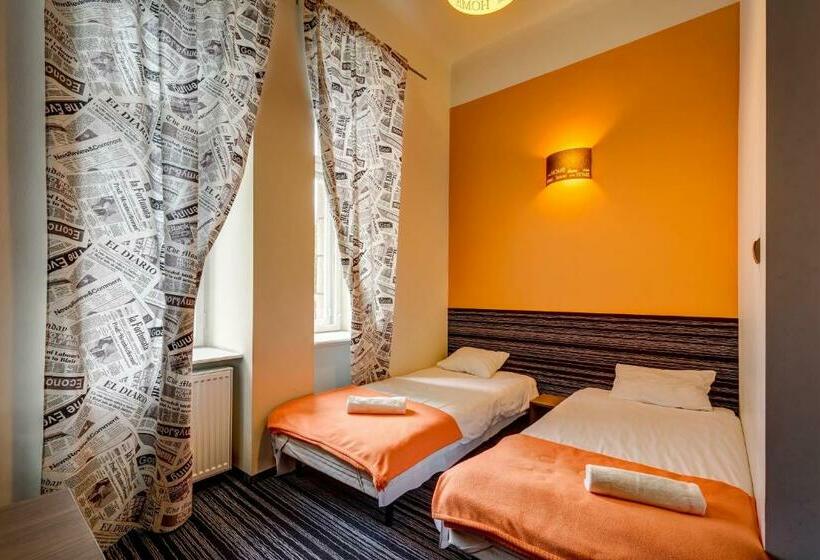 اتاق استاندارد, Planet Hostel