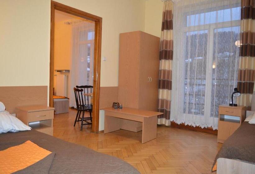 اتاق استاندارد چهار تخته, Nowy Dom Zdrojowy