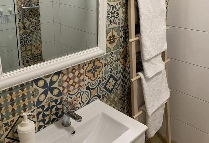 کلبه ییلاقی سوپریور یک خوابه, Zacisze,pl Domki Premium I Bungalowy Deluxe Nad Jeziorem łagowskim