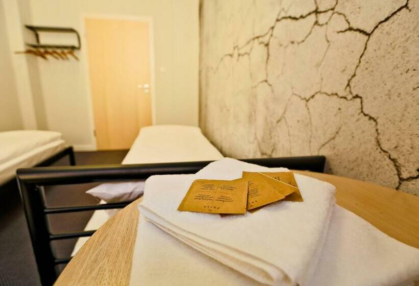 اتاق استاندارد با سرویس بهداشتی مشترک, Sleep In Hostel & Apartments Stary Rynek