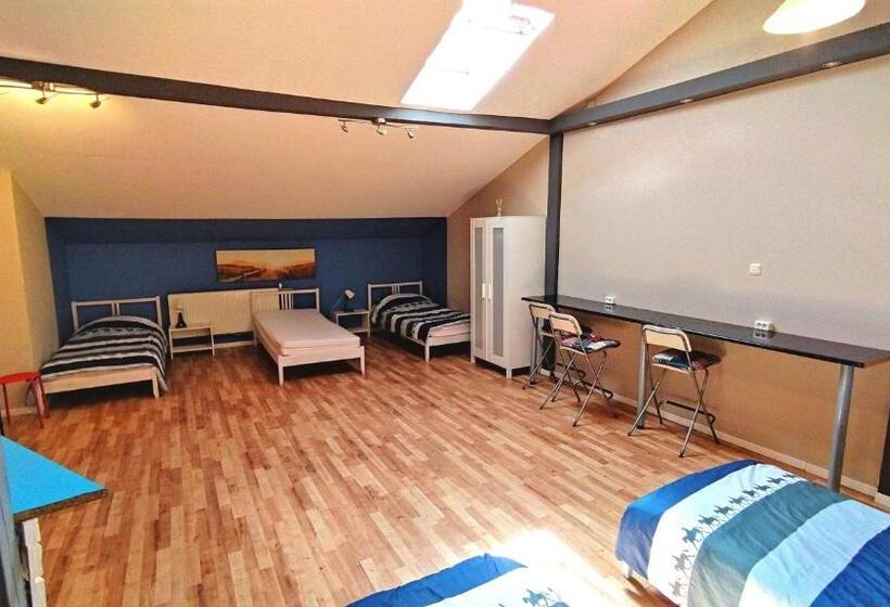 اتاق خانوادگی با سرویس بهداشتی مشترک, Smart Stay Hostel Gdynia