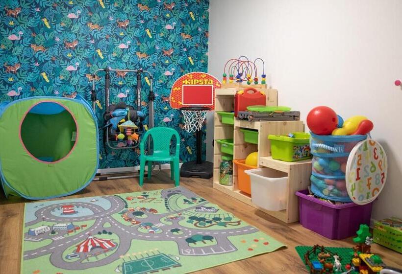 استودیوی استاندارد, 5 Wierchów Apartamenty