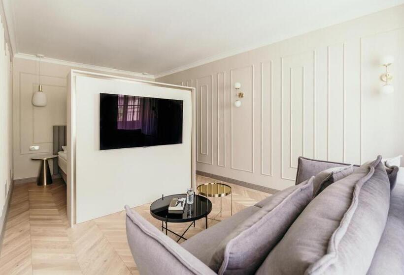 استودیوی استاندارد, Apartamenty Małe Garbary
