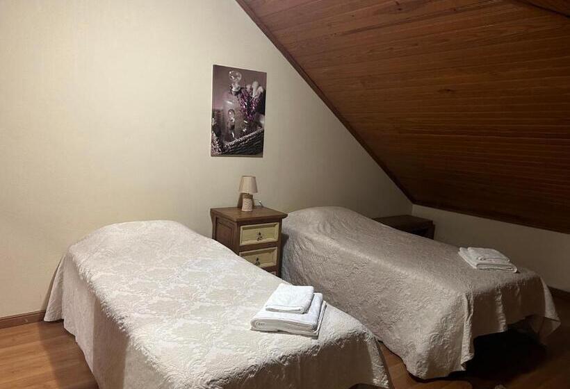 اتاق استاندارد با سرویس بهداشتی مشترک, Alojamento Santa Catarina