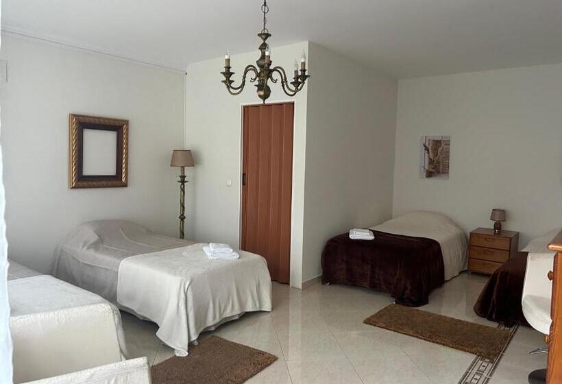 اتاق استاندارد چهار تخته, Alojamento Santa Catarina