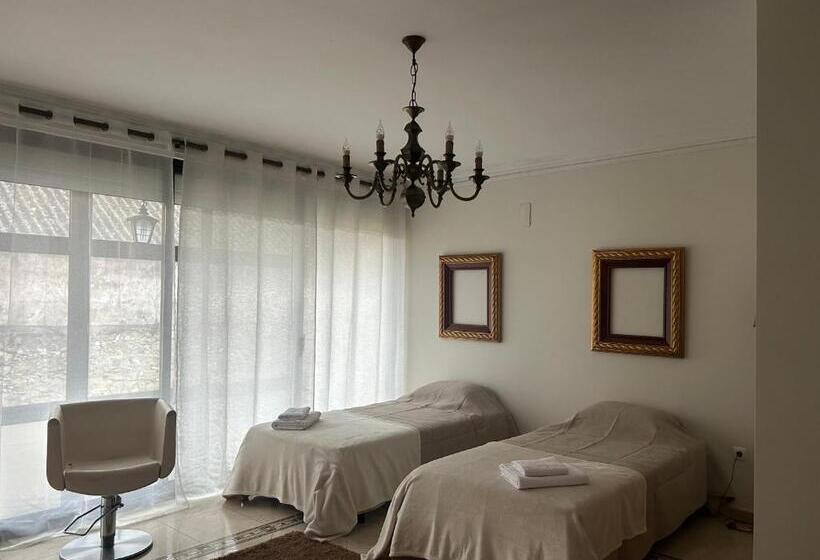اتاق استاندارد چهار تخته, Alojamento Santa Catarina