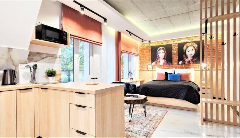 استودیو استاندارد با بالکن, Vip Apartamenty Chałubińskiego Apart