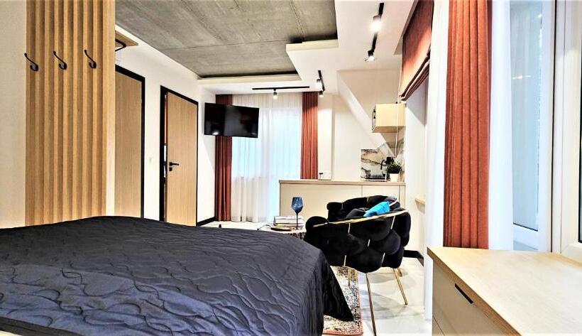 استودیو استاندارد با بالکن, Vip Apartamenty Chałubińskiego Apart
