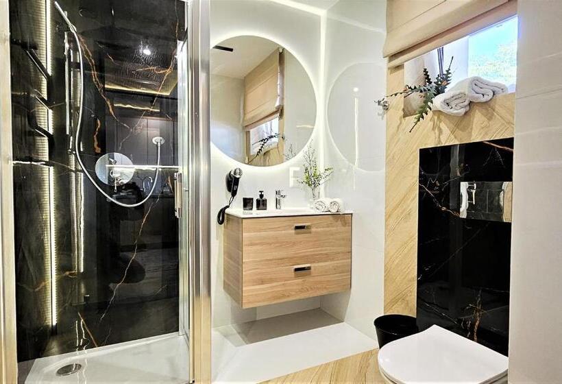 استودیوی استاندارد, Vip Apartamenty Chałubińskiego Apart