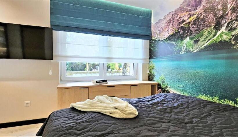 استودیوی استاندارد, Vip Apartamenty Chałubińskiego Apart