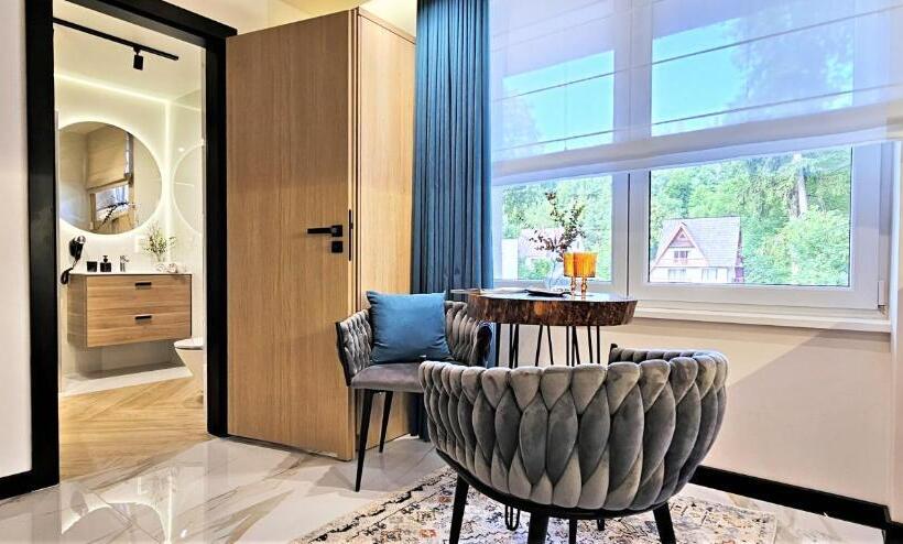استودیوی استاندارد, Vip Apartamenty Chałubińskiego Apart