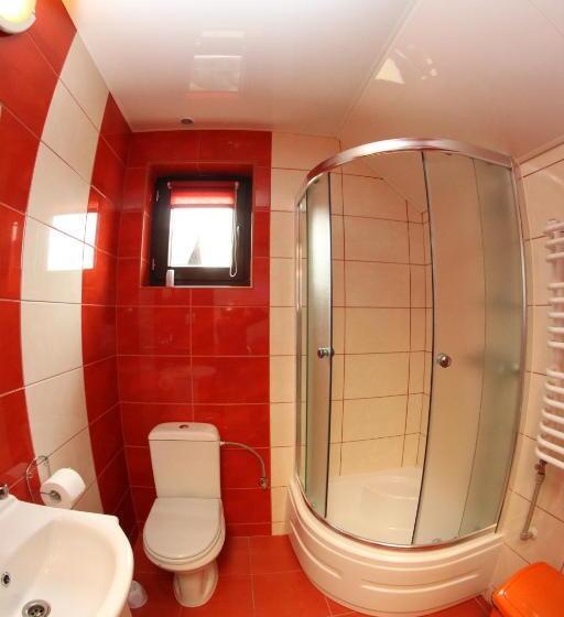 اتاق استاندارد سه نفره, Pokoje I Apartamenty U Sabiny   Apartament I Domek Z Jacuzzi Na Wyłączność   Pozostałe Pokoje Bez Ja