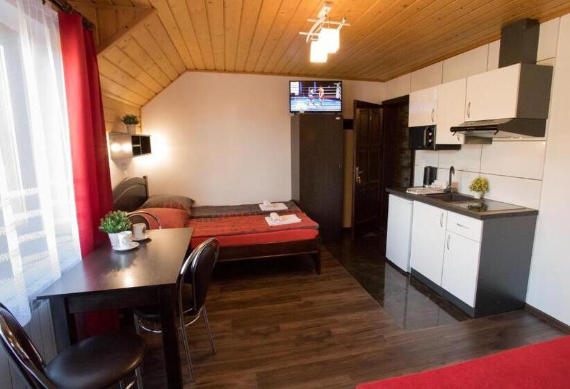 اتاق استاندارد سه نفره, Pokoje I Apartamenty U Sabiny   Apartament I Domek Z Jacuzzi Na Wyłączność   Pozostałe Pokoje Bez Ja