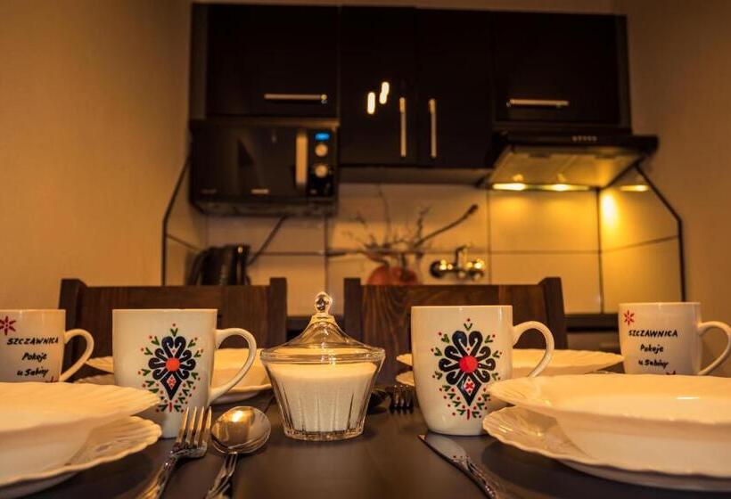 اتاق راحتی سه تخته, Pokoje I Apartamenty U Sabiny   Apartament I Domek Z Jacuzzi Na Wyłączność   Pozostałe Pokoje Bez Ja