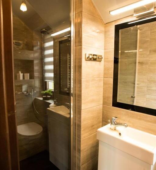 کلبه ییلاقی, Pokoje I Apartamenty U Sabiny   Apartament I Domek Z Jacuzzi Na Wyłączność   Pozostałe Pokoje Bez Ja