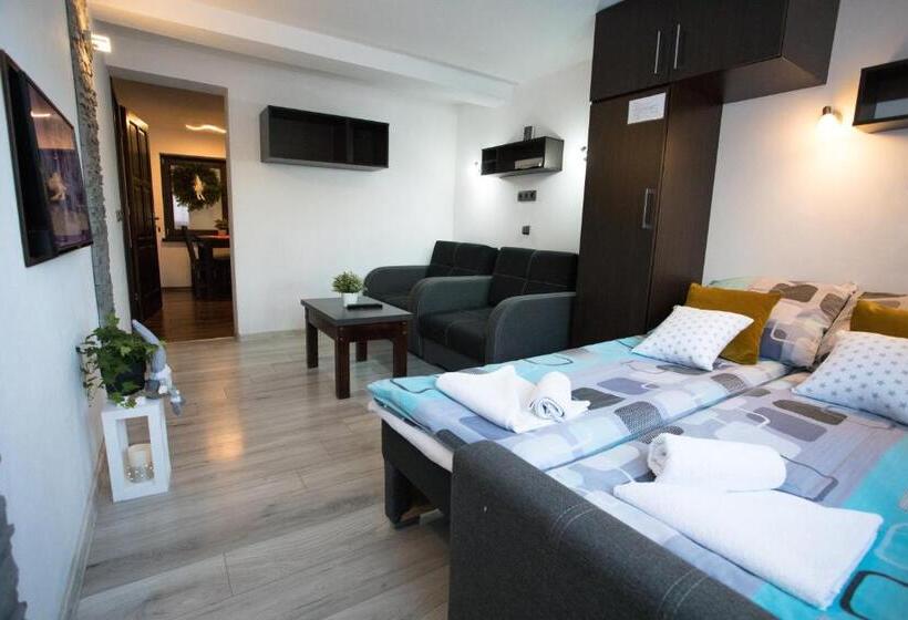 آپارتمان 1 خوابه, Pokoje I Apartamenty U Sabiny   Apartament I Domek Z Jacuzzi Na Wyłączność   Pozostałe Pokoje Bez Ja