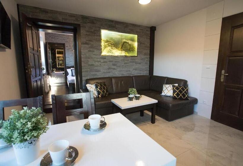 سوئیت با وان آب گرم, Pokoje I Apartamenty U Sabiny   Apartament I Domek Z Jacuzzi Na Wyłączność   Pozostałe Pokoje Bez Ja