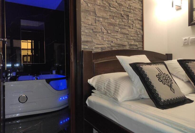سوئیت با وان آب گرم, Pokoje I Apartamenty U Sabiny   Apartament I Domek Z Jacuzzi Na Wyłączność   Pozostałe Pokoje Bez Ja