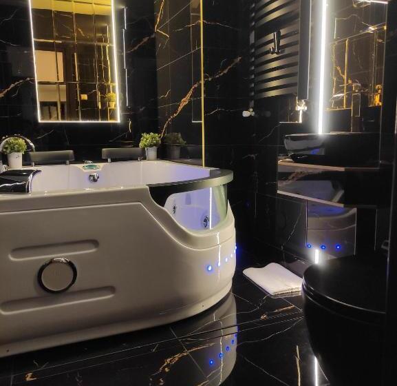 سوئیت با وان آب گرم, Pokoje I Apartamenty U Sabiny   Apartament I Domek Z Jacuzzi Na Wyłączność   Pozostałe Pokoje Bez Ja
