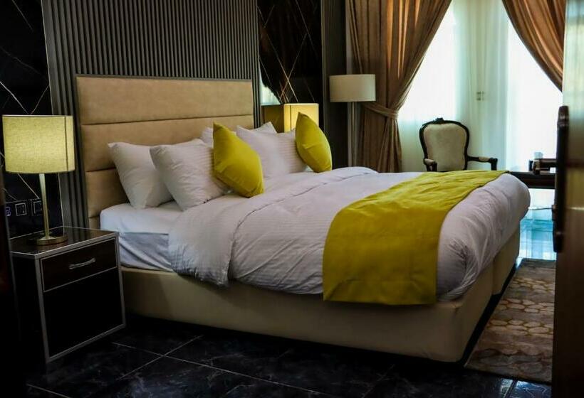 اتاق لوکس, The Rn Hotels