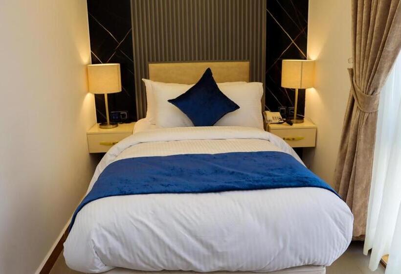 اتاق استاندارد یک نفره, The Rn Hotels