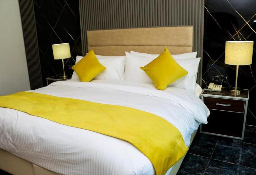 اتاق لوکس, The Rn Hotels
