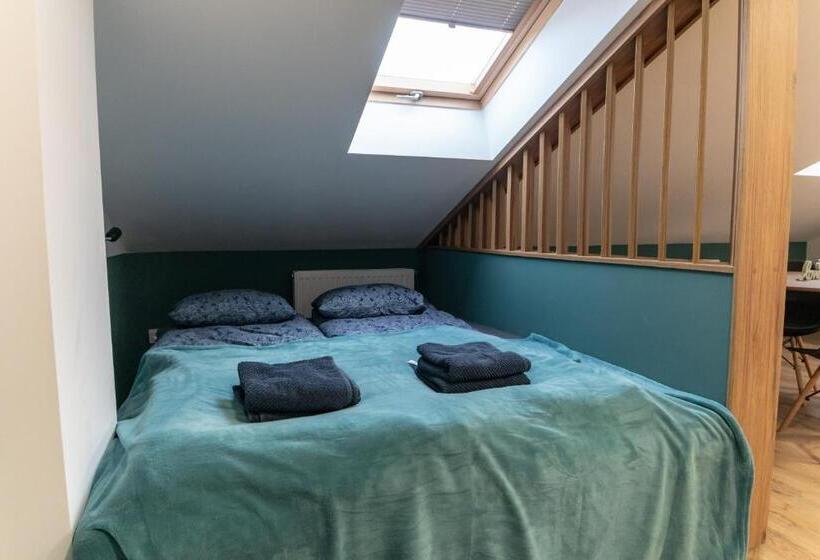 استودیوی استاندارد, Uroczy, Przytulny Apartament Poddasze