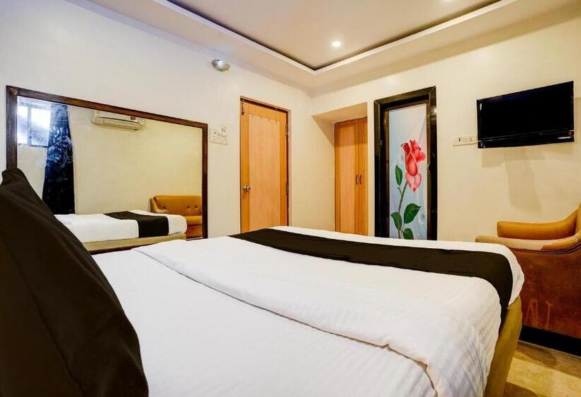 اتاق استاندارد با تخت بزرگ, Fabhotel Grand Villa