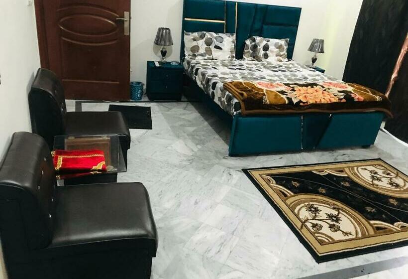 اتاق لوکس با بالکن, Kashee S Lodges 2