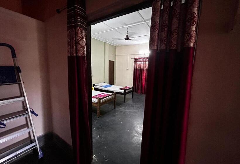 اتاق استاندارد, Munin S Guest House