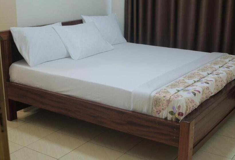 اتاق اکونومی, Kinyaiya S Farm Lodge