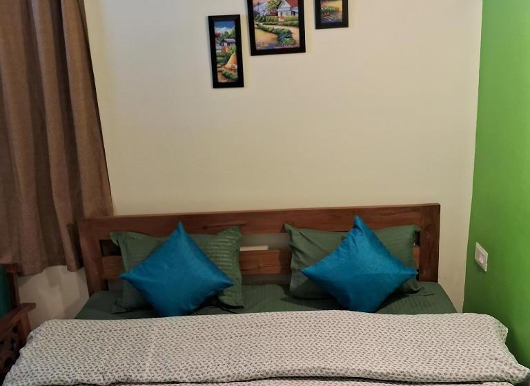 اتاق استاندارد با بالکن, The Moon Light Home Stay