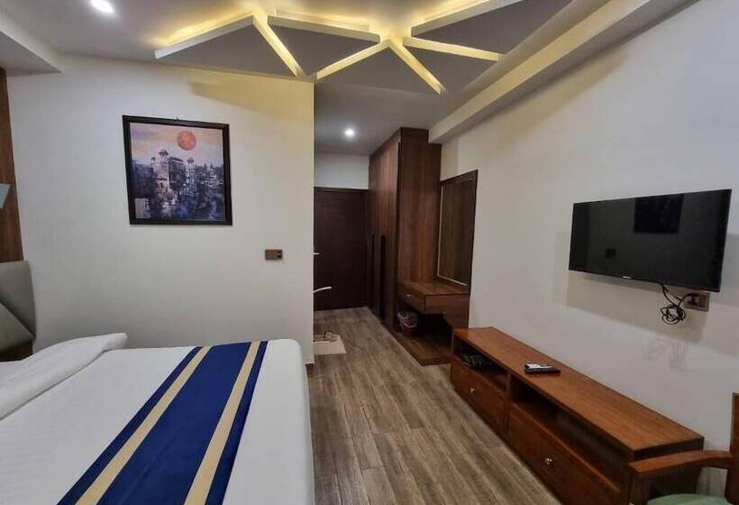 اتاق لوکس, Grand Hotel Quetta