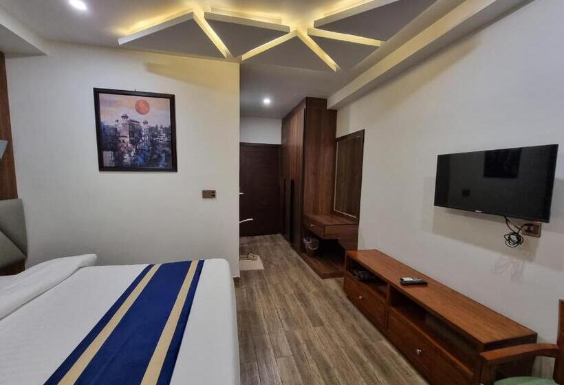 اتاق لوکس, Grand Hotel Quetta