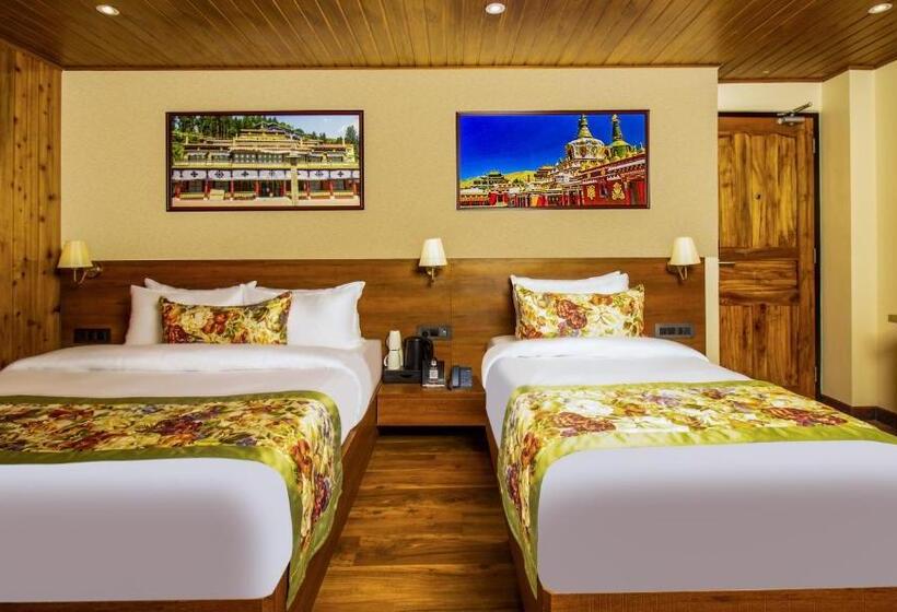 豪华三人间, Mount Lungta Boutique Hotel & Spa