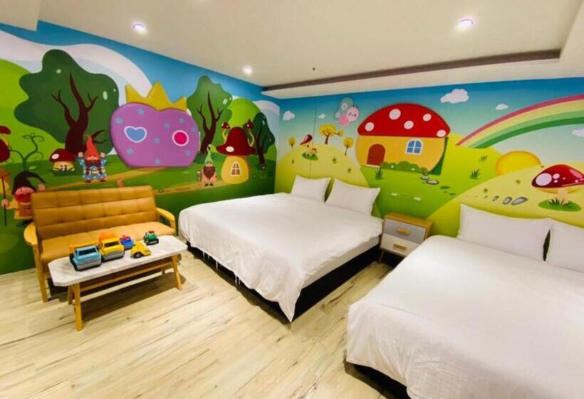 اتاق استاندارد چهار تخته, Have Fun