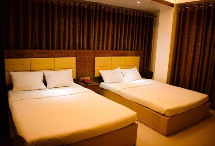 اتاق لوکس خانوادگی, The Alina Hotel & Suites