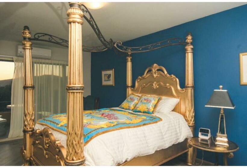 سوییت جونیور, Palazzo Del Valle, Alojamiento Y Desayuno
