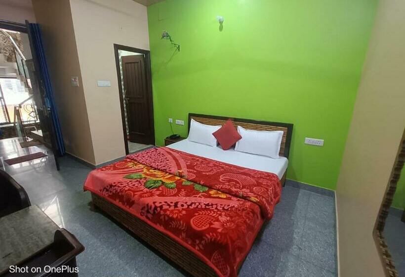 اتاق استاندارد, Rudraksha Hotel & Restaurant By Wb Inn