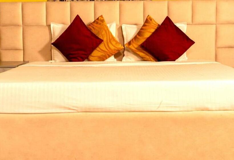 Номер Deluxe Кровать Кинг, Farm Stay Resort   Shamirpet, Hyderabad